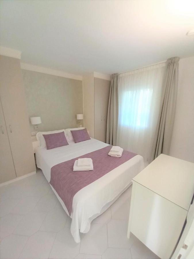 Miraflores Beachfront Penthouse Sitio de Calahonda Eksteriør bilde