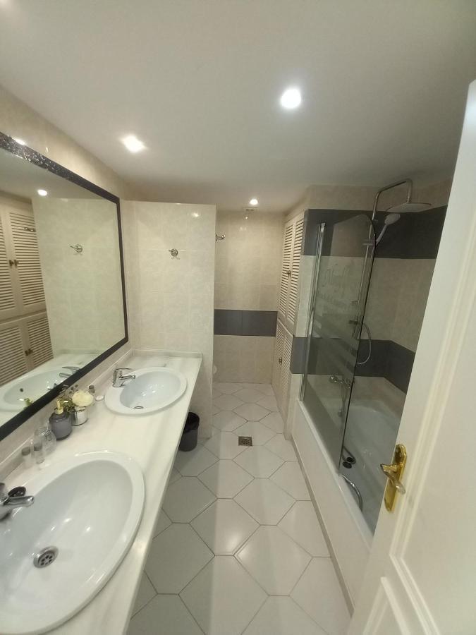 Miraflores Beachfront Penthouse Sitio de Calahonda Eksteriør bilde